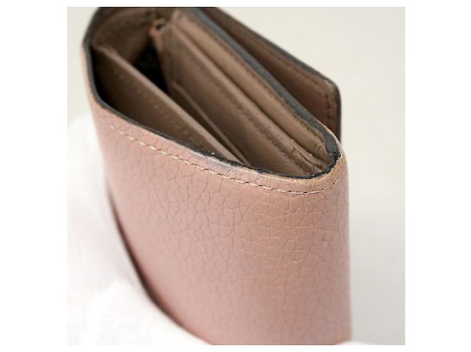 Louis Vuitton Portefeuille Capucines Compact Tri-Fold Wallet - Ansicht 6