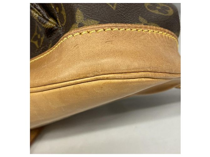 Louis Vuitton Monogram Montsouris MM Backpack Brown - view 6