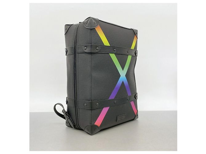 Zaino Louis Vuitton Taiga Rainbow Soft Trunk PM M30337 Noir Nero - vista 2