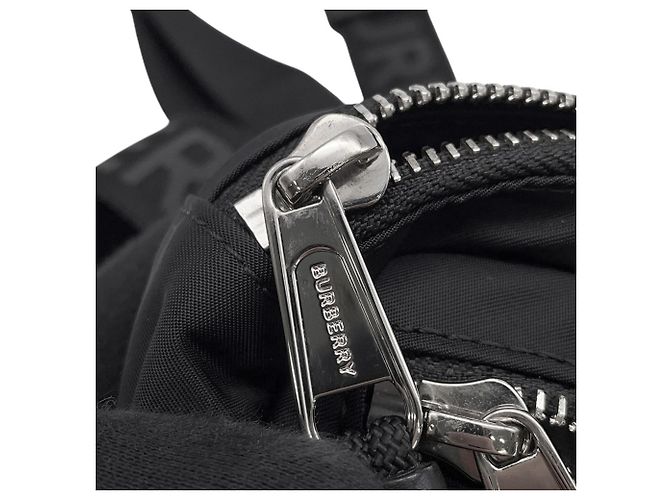 Borsa a tracolla Burberry in nylon nero - vista 13