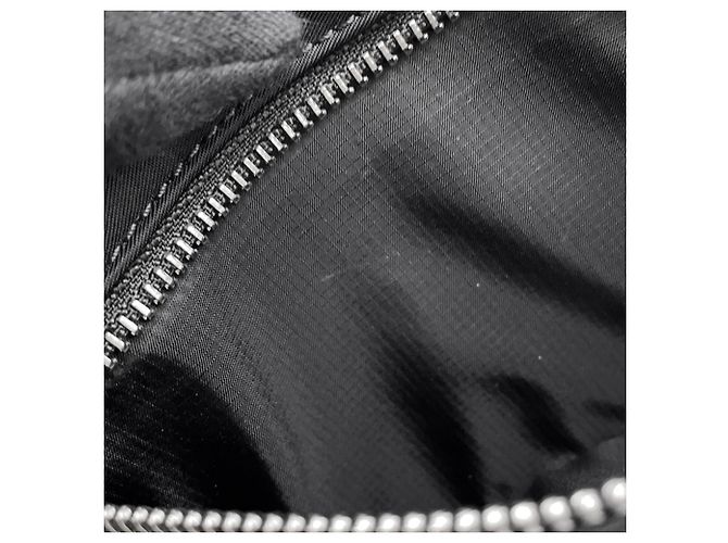 Borsa a tracolla Burberry in nylon nero - vista 8