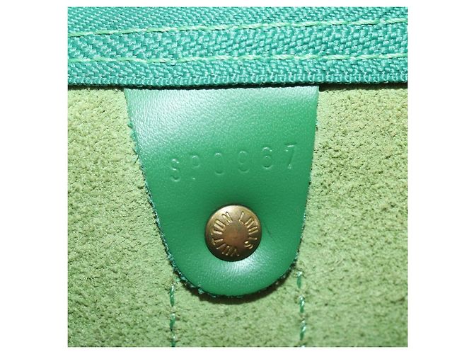 Borsa Louis Vuitton Keepall in pelle Epi 55 Verde - vista 7