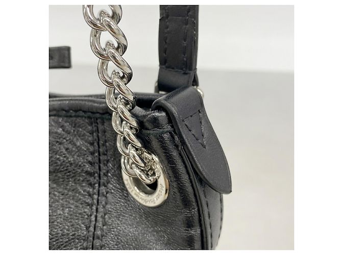 Borsa a tracolla Louis Vuitton LV Vibe Carryall BB Nero - vista 11