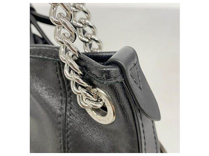 Borsa a tracolla Louis Vuitton LV Vibe Carryall BB Nero - vista 7