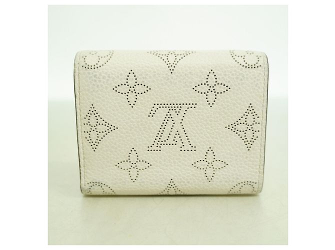 Louis Vuitton Mahina Portefeuille Iris XS Tri-fold Wallet Marrone - vista 9