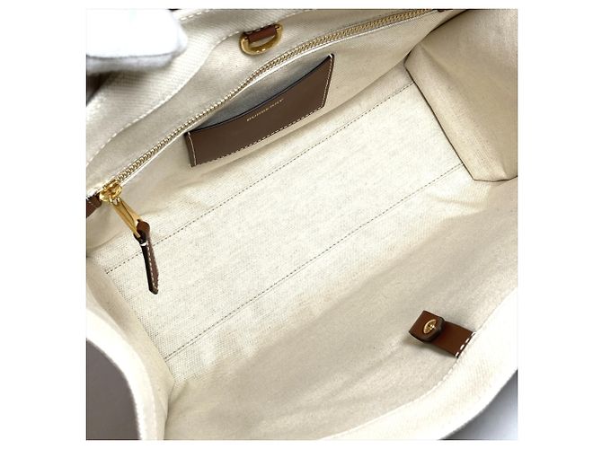 Borsa Tote Burberry Small Freya Beige - vista 5