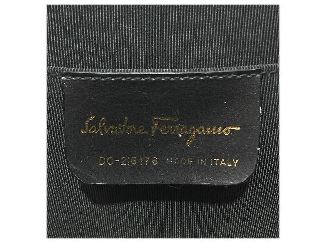 Salvatore Ferragamo Ferragamo Gancini Top Handle Basket Bag Beige - view 14