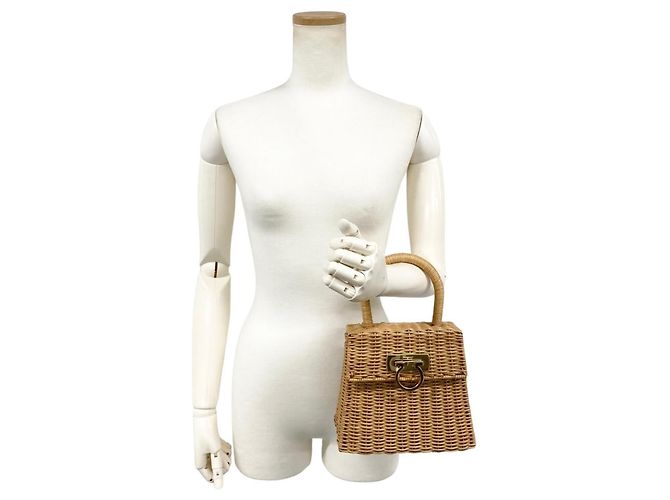 Salvatore Ferragamo Ferragamo Gancini Top Handle Basket Bag Beige - view 15