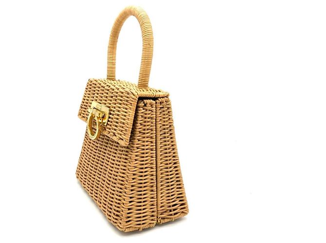 Salvatore Ferragamo Ferragamo Gancini Top Handle Basket Bag Beige - view 2
