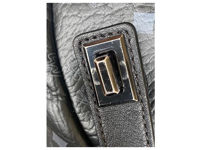 Zaino MCM Dual Stark Monogram Studded Nero - vista 4