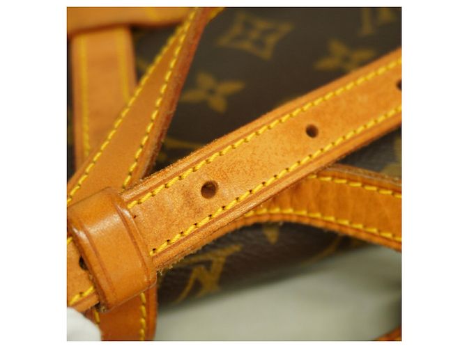Bolso de hombro Louis Vuitton Monogram Chantilly MM Castaño - vista 8