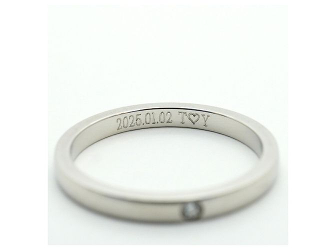 Cartier Classic Band Ring in Platin mit Diamant - Ansicht 6