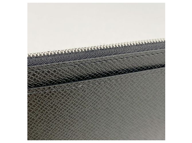 Portacarte e monete Louis Vuitton Taiga Grigio - vista 9