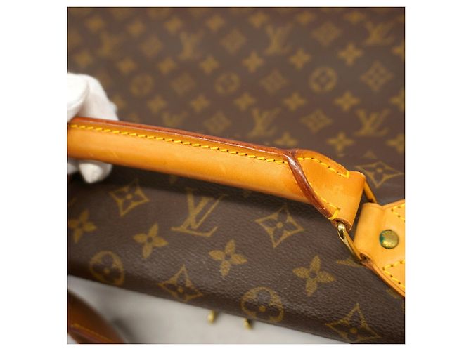 Louis Vuitton Monogram Portable Bandoulière Garment Case Castaño - vista 10