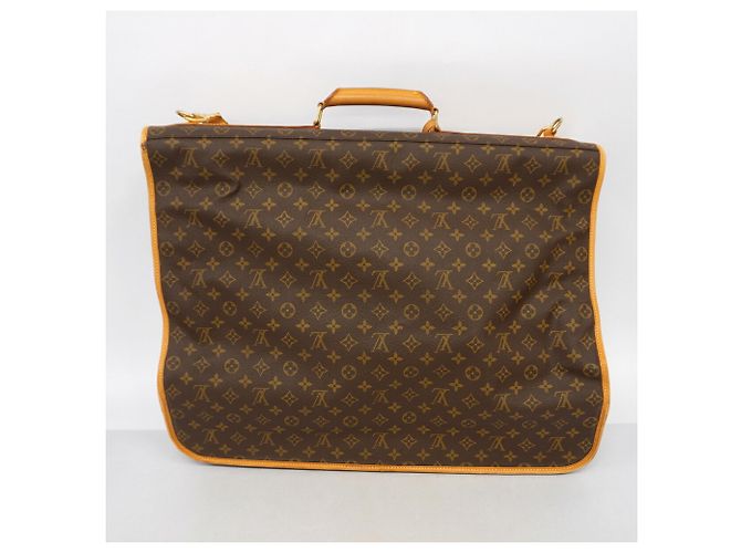 Louis Vuitton Monogram Portable Bandoulière Garment Case Castaño - vista 13