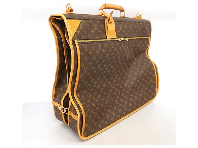 Louis Vuitton Monogram Portable Bandoulière Garment Case Castaño - vista 2