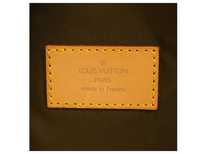 Louis Vuitton Monogram Portable Bandoulière Garment Case Castaño - vista 5