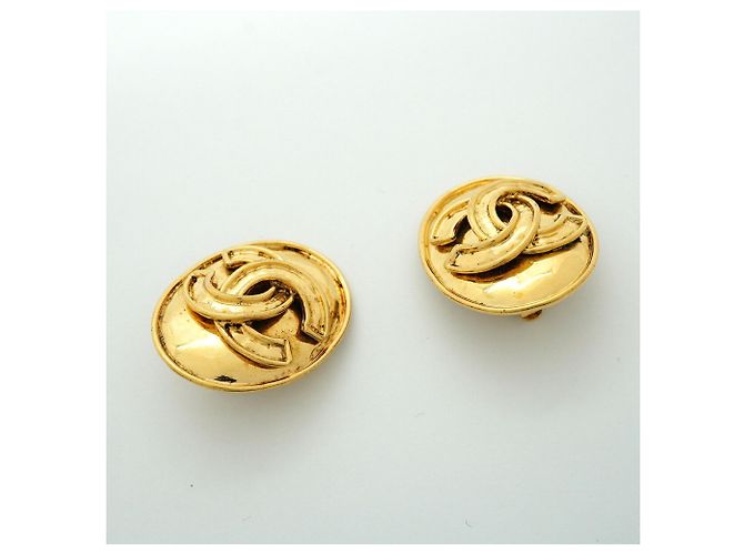 Boucles d'oreilles Chanel Coco Mark Oval Doré - vue 2
