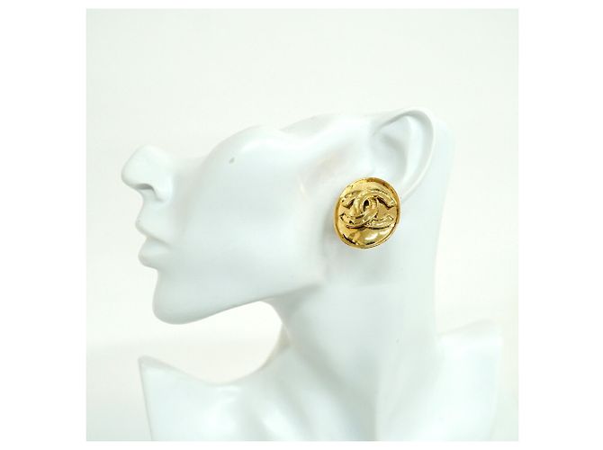 Boucles d'oreilles Chanel Coco Mark Oval Doré - vue 5