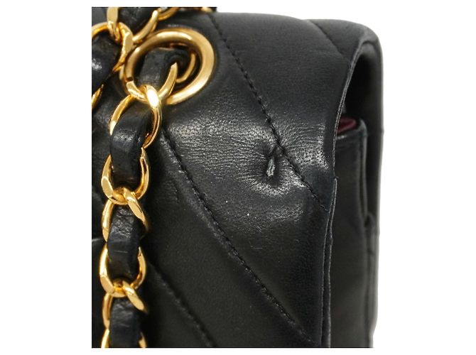 Borsa a tracolla Chanel in pelle d'agnello nera Nero - vista 7