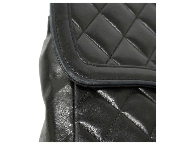 Chanel Matelassé Schultertasche mit Kette Schwarz - Ansicht 15