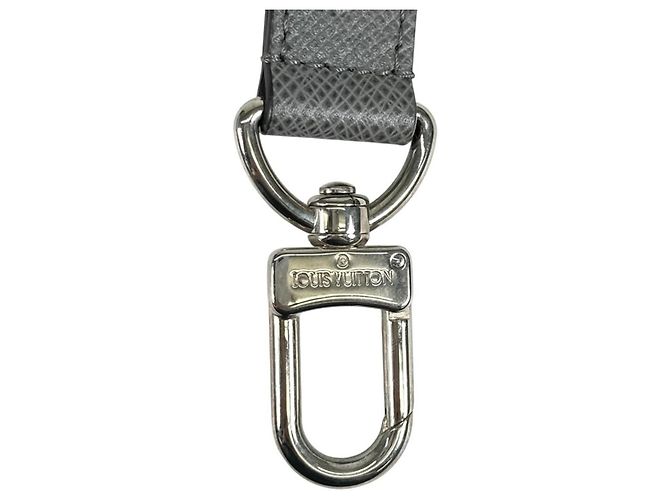 Correa para hombro Louis Vuitton Taiga Gray Castaño - vista 4