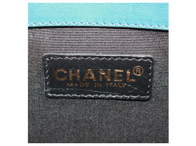 Bolsa de ombro Chanel em lona azul e couro - vista 9