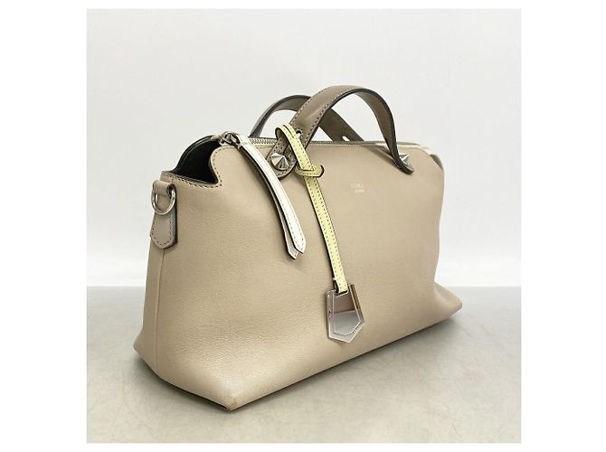 Borsa in pelle Fendi By The Way Bianco Beige - vista 2
