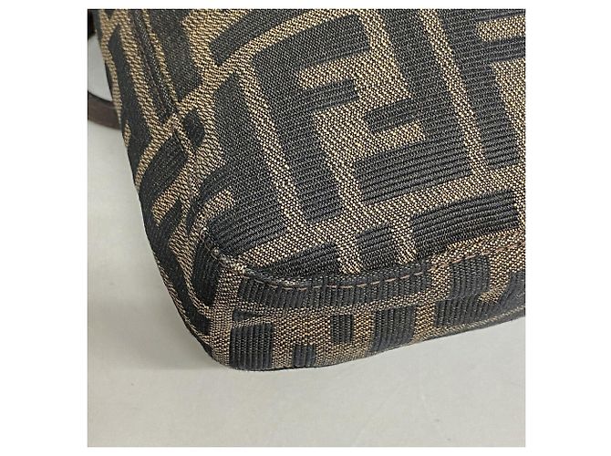 Borsa a tracolla Fendi Zucca in nylon e canvas Marrone - vista 9