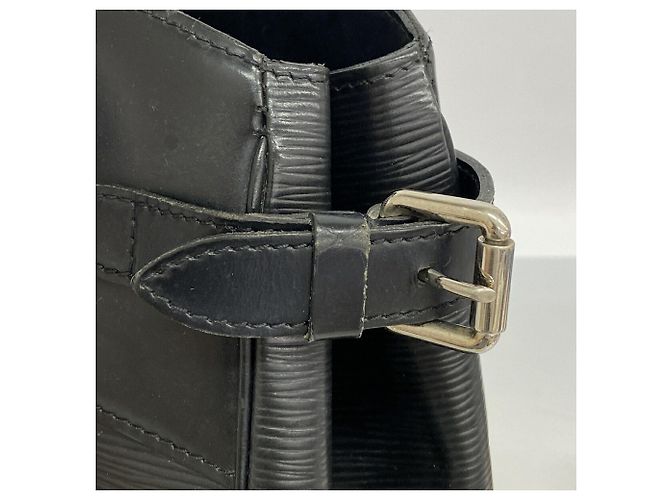Bolso Louis Vuitton Epi Passy GM Negro - vista 8
