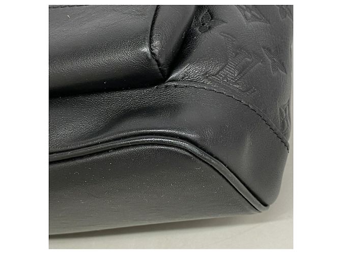 Borsa a tracolla Louis Vuitton Monogram Shadow Racer Nero - vista 6