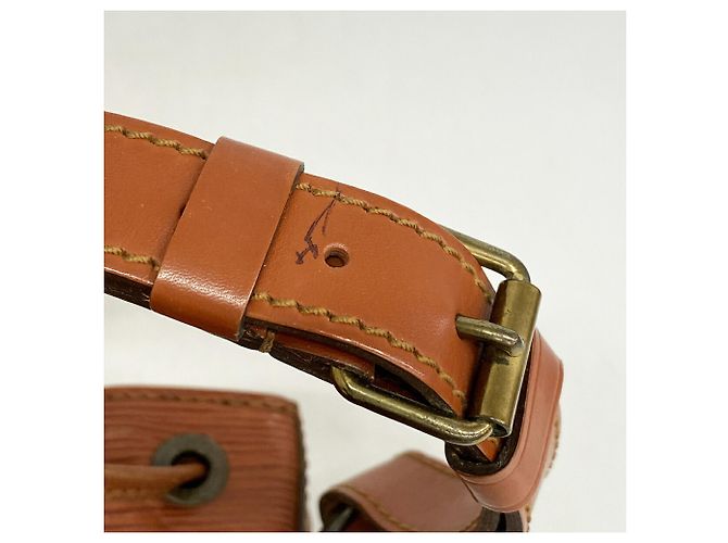 Noe Louis Vuitton Epi Petit Noé Schultertasche Braun - Ansicht 11