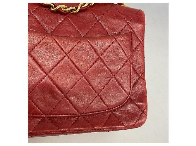 Bolsa de Ombro Chanel Mini Matelassé com Corrente Vermelho - vista 11