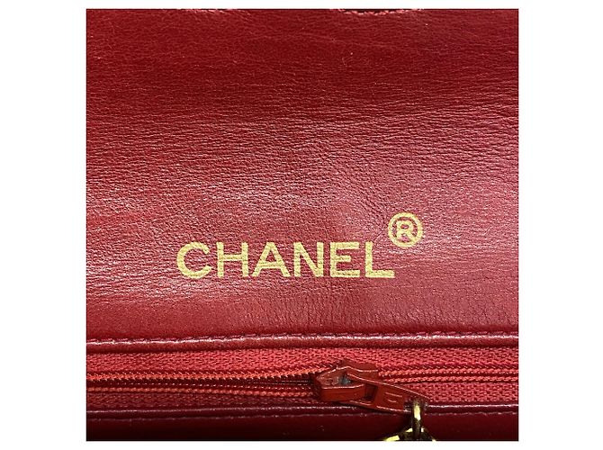 Bolsa de Ombro Chanel Mini Matelassé com Corrente Vermelho - vista 5