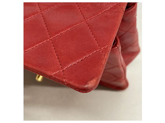 Bolsa de Ombro Chanel Mini Matelassé com Corrente Vermelho - vista 9
