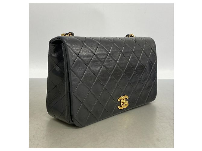Timeless Bolsa de Ombro com Corrente Chanel Matelassé Preto - vista 2