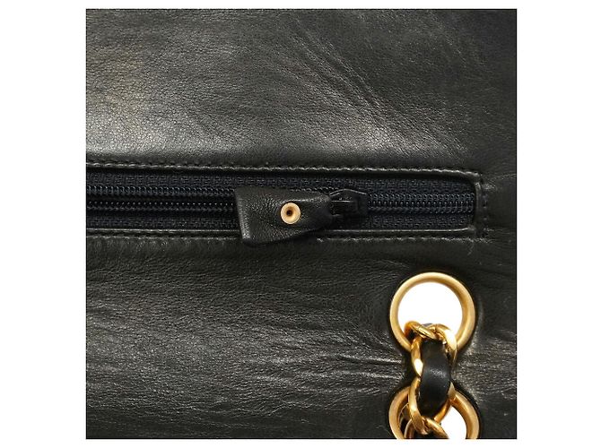 Borsa a tracolla Chanel Matelassé in pelle d'agnello nera Nero - vista 10