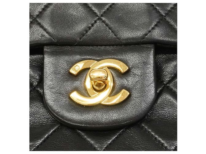 Borsa a tracolla Chanel Matelassé in pelle d'agnello nera Nero - vista 11