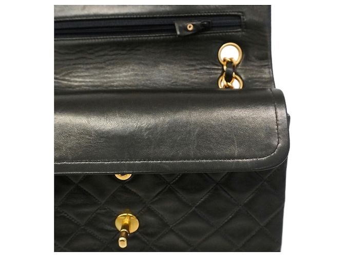 Borsa a tracolla Chanel Matelassé in pelle d'agnello nera Nero - vista 8