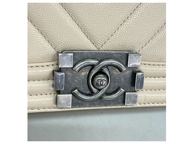 Bolso de hombro Chanel Boy Chain Beige - vista 11