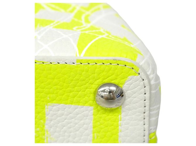 Bolsa Louis Vuitton Capucines BB Clock Branco Amarelo - vista 6