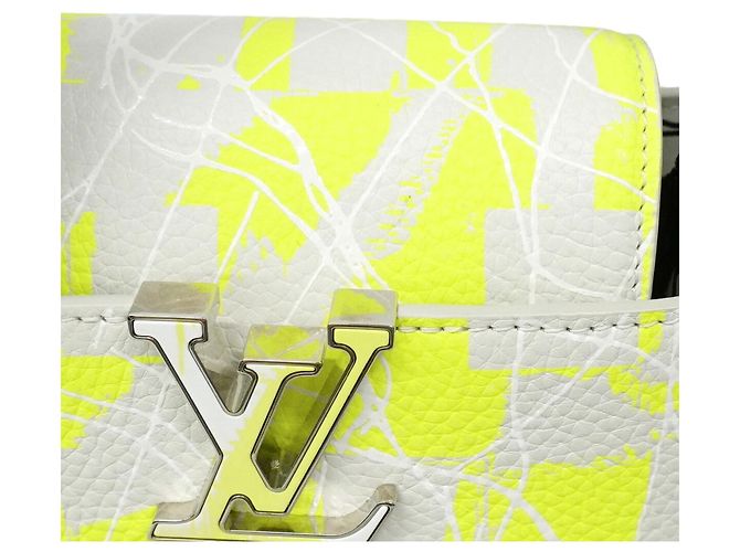 Bolsa Louis Vuitton Capucines BB Clock Branco Amarelo - vista 9