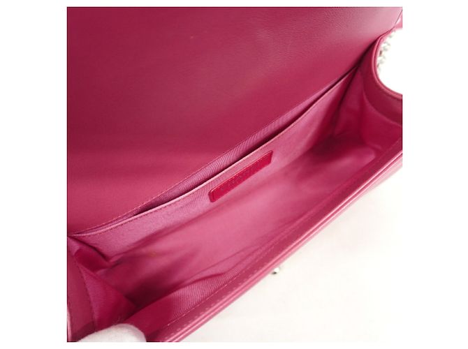 Borsa a tracolla Chanel Boy Chain in rosa - vista 4