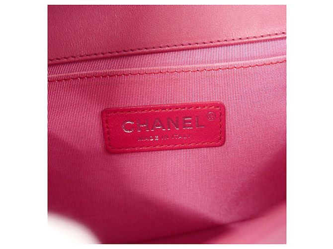 Borsa a tracolla Chanel Boy Chain in rosa - vista 5