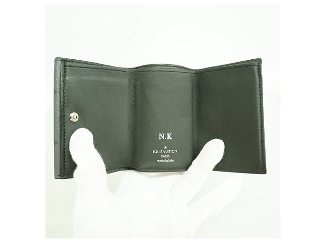 Louis Vuitton Tri-fold Wallet Monogram Eclipse Discovery Black - view 3
