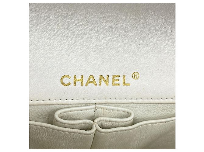 Chanel Chocolate Bar Schultertasche mit Kette Weiß - Ansicht 5