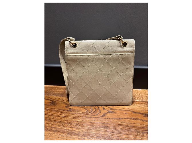 Chanel Bolsa de aba acolchoada couro caviar bege - vista 13