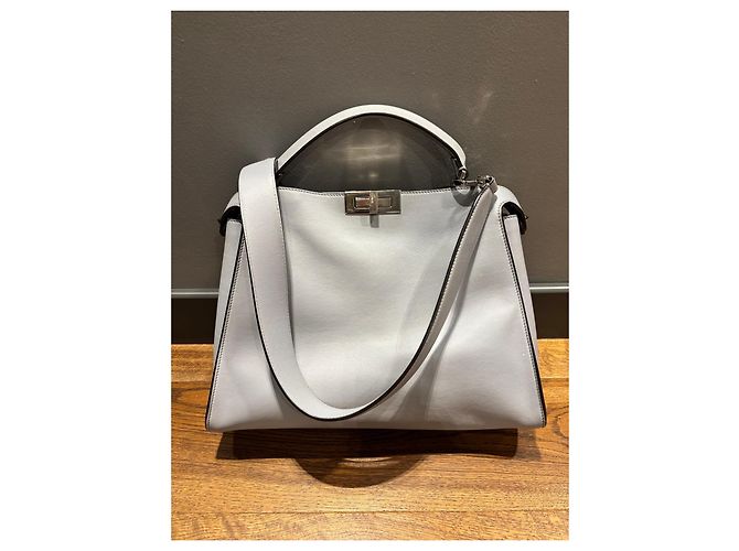 Fendi Peekaboo graue Lederhandtasche - Ansicht 15