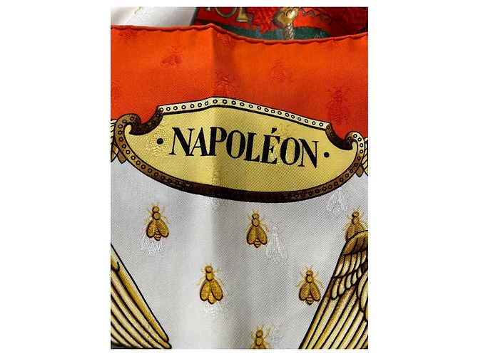 Hermès Pañuelo de seda Napoléon Castaño Negro Blanco Roja Verde Naranja Gold hardware - vista 2