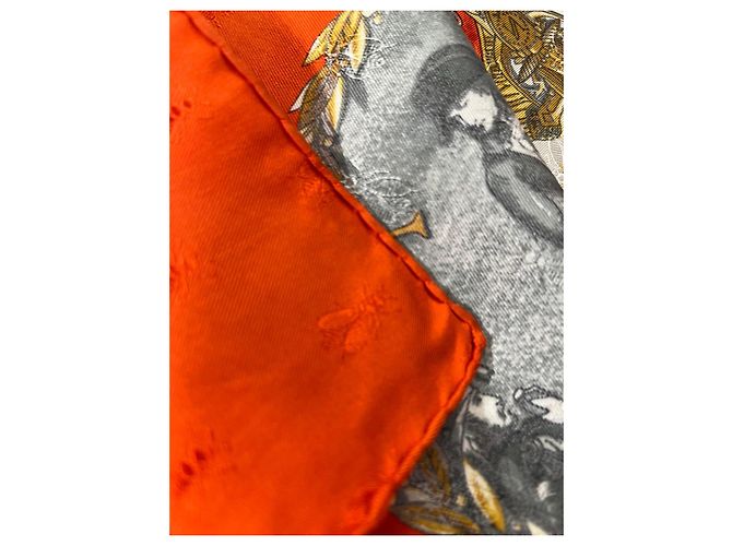 Hermès Pañuelo de seda Napoléon Castaño Negro Blanco Roja Verde Naranja Gold hardware - vista 4